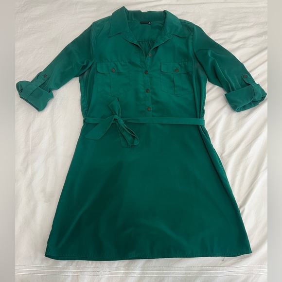 Green collared dress - Picture 1 of 2